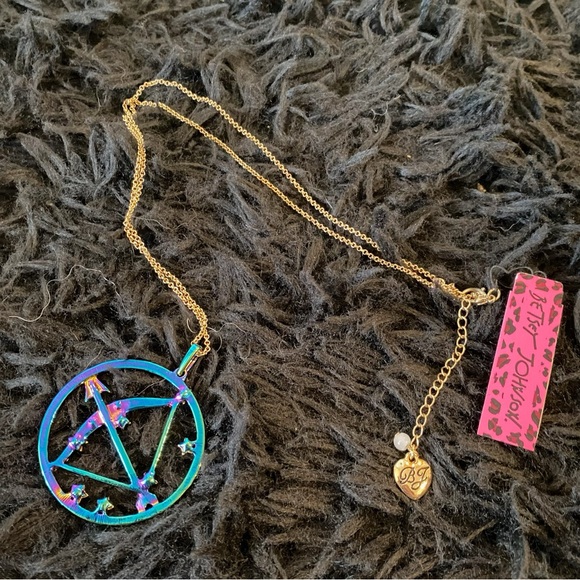 BETSEY JOHNSON Two-Tone Multi-Stone Sagittarius Zodiac Pendant Necklace NWT - Picture 12 of 16